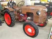 =Meili P11 SP, Bj. 1955, 18 PS, steht bei der Bulldog-Messe in Alsfeld, 10-2019