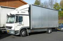 =MB Atego 1228 eines Ausstellers steht bei der Bulldog-Messe in Alsfeld, 10-2019