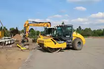 Leonard Weiss Hamm V13i V10 Walze am 10.05.20 in Hanau West