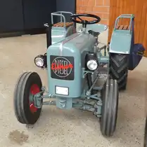 =Eicher-Modell, gesehen bei der Bulldog-Messe in Alsfeld, 10-2019