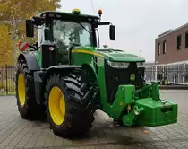 =John Deere 8345 R, ausgestellt im John Deere-Forum Mannheim im November 2019