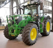 =John Deere 6130 R, ausgestellt im John Deere-Forum Mannheim im November 2019