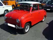 Glas Goggomobil T250 Limousine. 1955 - 1969. Das im Herbst 1954 erschienene Goggomobil war ein  Dauerläufer  unter den Kleinwagen der 1950´er und 1960´er Jahre. Es verkaufte sich 210.531 mal. Das Modell T250 war insbesondere für die Inhaber des Führerscheines der Klasse IV interessant. Der  -Zylinderzweitakttwinmotor hat einen Hubraum von 247 cm³ und leistet 13,6 PS. Oldtimertreffen an Mo´s Bikertreff in Krefeld am 17.05.2020.