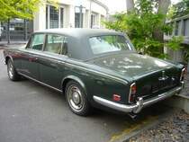 Heckansicht eines Rolls Royce Silver Shadow II. Besucherparkplatz der Düsseldorfer Classic Remise am 24.05.2020.