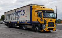 =Ford-Sattelzug rastet an der A 3 im Mai 2020