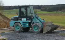 =Zeppelin ZL 80 steht auf einer Baustelle in Petersberg-Marbach, 02-2020