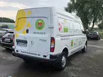 Heckpartie des chinesische Maxus EV80 Elektro-Transporter, der eine Reichweite von bis zu 200 Kilometer laut Beschreibung haben soll, gesehen am am 12. Juni 2020 auf dem Spargelhof Diedersdorf in Teltow-Fläming.