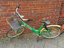 Ein Mietrad von Lime-Bike in Berlin. Aufgenommen am 14.06.2020.