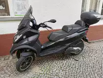 Dreirädriges Motorrad von Piaggio. Gesehen am 12.06.2020 in Berlin.