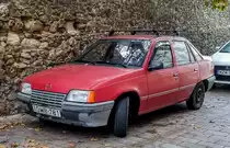 Opel Kadett E Sedan, gesehen in November, 2019.