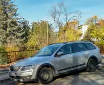 Skoda Octavia Scout (der dritten Generation), aufgenommen in November, 2019.