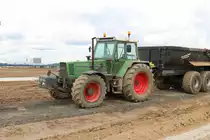 Fendt Favorit 615 Turbomatik am 19.06.20 in Erlensee auf einer Baustelle. Ich durfte durch nachfragen Fotos machen die Stelle war nicht eingezäunt