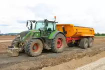 Fendt 724 Vario am 19.06.20 in Erlensee auf einer Baustelle. Ich durfte durch nachfragen Fotos machen die Stelle war nicht eingezäunt