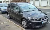 VW Touran, Modelljahr 2019, fotografiert in Januar, 2020.