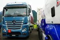 MB Actros Sattelzug von Planzer am 26.6.16 beim Trucker Festival in Interlaken.