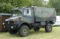 =Unimog steht bei der Oldtimerausstellung in Uttrichshausen. 07-2019