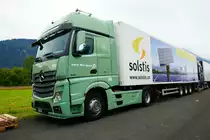 MB Actros Sattelzug von Bergen am 26.6.16 beim Trucker Festival Interlaken.