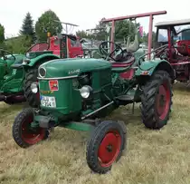 =Deutz D 15, steht bei der Oldtimerausstellung in Uttrichshausen, 07-2019