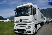MB Actros Sattelzug der Fiege am 25.6.18 beim Trucker Festival Interlaken.