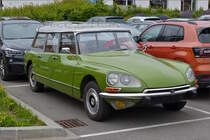 Dieser schne Citron DS Break stand am 30.06.2020 auf dem Parkplatz eines Einkaufszentrums.