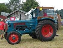 =Hanomag Brillant rollt bei der Oldtimerausstellung in Uttrichshausen über das Ausstellungsgelände. 07-2019