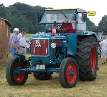 =Hanomag Brillant rollt bei der Oldtimerausstellung in Uttrichshausen über das Ausstellungsgelände. 07-2019
