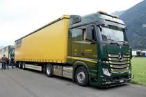MB Actros Sattelzug der Wespe am 25.6.18 beim Trucker Festival Interlaken.