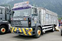 Steyr Teirtransporter von Eicher Transporte am 25.6.18 beim Trucker Festival Interlaken.