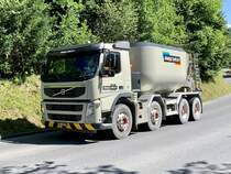 Volvo FM von Daepp Beton am 30.6.20 bei Kiesen.