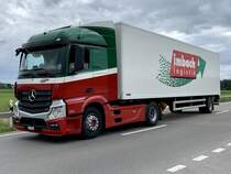MB Actros Sattelzug von Imbach am 3.7.20 bei Dotzigen.