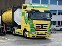 MB Actros Tanksattelzug am 3.7.20 in Rüti bei Büren.