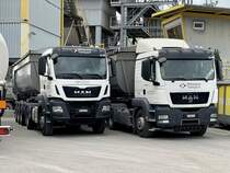 Zwei MAN Kippersattelzüge von Mittelland Transport am 3.7.20 in Hasle bei Burgdorf.