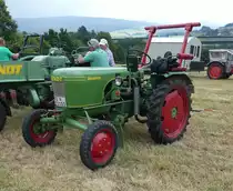 =Fendt Dieselross, steht bei der Oldtimerausstellung in Uttrichshausen im Juli 2019