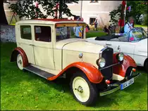 Škoda 422 Baujahre 1929. 22 HP, 75km/st. Schloss Police am 27. 6. 2020