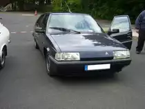 Citroen BX16 TZI der zweiten Serie. Der Nachfolger des legendären Citroen GSA kam 1982 auf den Markt. 1986 wurde das Modell facegeliftet und somit zur zweiten Serie. Angetrieben wird das Modell BX16 TZI von einem Vierzylinderreihenmotor mit einem Hubraum von 1580 cm³ und einer Leistung von 94 PS. Die Höchstgeschwindigkeit wurde mit 176 km/h angegeben. Franzosentreffen an Mo´s Bikertreff in Krefeld am 11.07.2020.