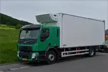 Volvo FE K�hllaster stand am 08.07.2020 am Stra�enrand. 