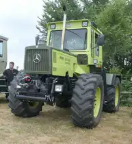 =MB Trac 1000, steht bei der Oldtimerausstellung in Uttrichshausen im Juli 2019