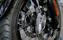 Einer der zwei Bremssättel am Vorderrad einer BMW R18. Foto:13.07.2020