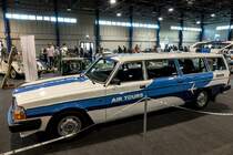 Dieser Volvo 245 Transfer wurde bei der MALÉV (Hungarian Airlines) Air Tours eingestzt. Insgesamt wurden 280 Stück von dieser Untervariante produziert. Baujahr: 1983, Leistung: 120Ps. Foto: Oldtimersektion der Automobil und Tuning Show in Budapest, 2019