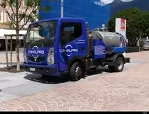 Renault Kleinlaster mit Spez. Aufbau Abgestellt vor dem Bahnhof in Bellinzona am 2020.07.17