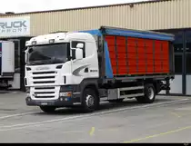 Scania R 420 abgestellt in Kerzers am 2020.07.16