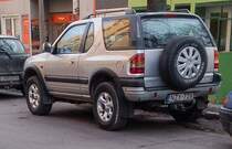 Ein dreitürer Opel Frontera (Januar, 2020).