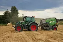 Fendt Vario 514 mit Fendt Rotana 160 Rundballenpresse am 24.07.20 bei Hammersbach (Main Kinzig Kreis)
