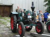 Verladung einer Schnelll�ufer lanz beim Bulldogtreffen in Markleeberg 2007