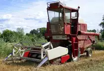 IHC 321, Oldtimer-Mähdrescher, gebaut von 1972-81, Juli 2020