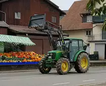 =John Deere nimmt die Kürbisparade ab, 10-2019