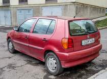 Rückansicht: VW Polo Mk3 fotografiert in Februar, 2020.