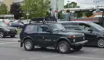 Der LADA 4X4 ist eine absolute Legende unter den Allradfahrzeugen, der in Russland produzierte Geländewagen vom russischen Automobilhersteller AwtoWAS in Toljatti ist in Berlin leider auch eher selten mal mal zu sehen, hier am 29.07.20 Berlin Marzahn. 