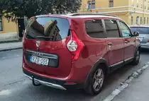 Dacia Lodgy (Rückansicht), gesehen in Februar 2020.