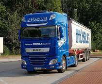 =DAF XF der Spedition MÖSLE rastet im Juli 2020 an der A 7. Grüße an den sehr netten Fahrer!